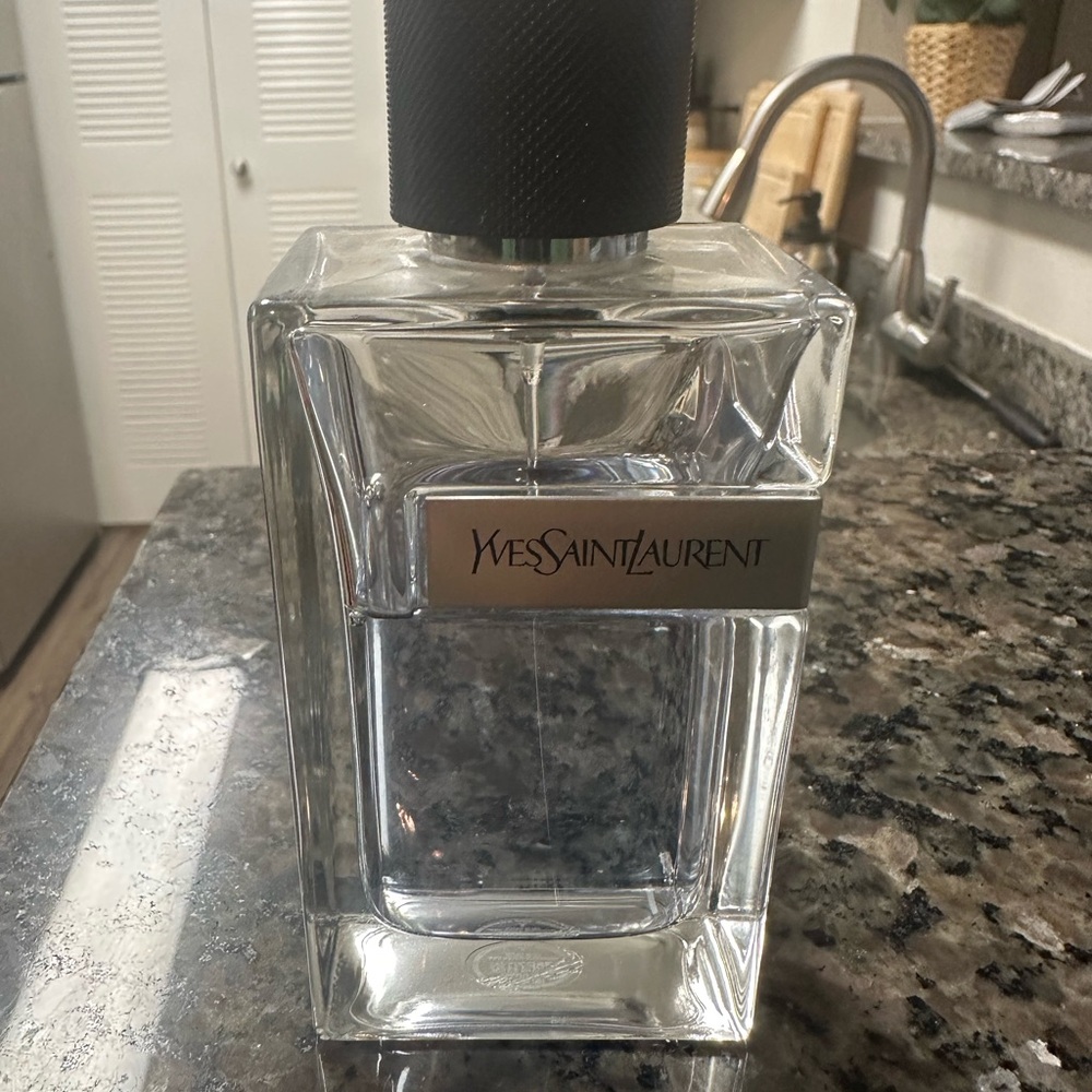 Y Eau de Toilette Yves Saint Laurent